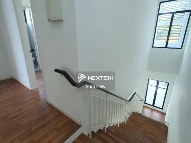 Spacious family home Renovated & move in condition Prime location in Desa Tebrau Safe and secure neighbourhood