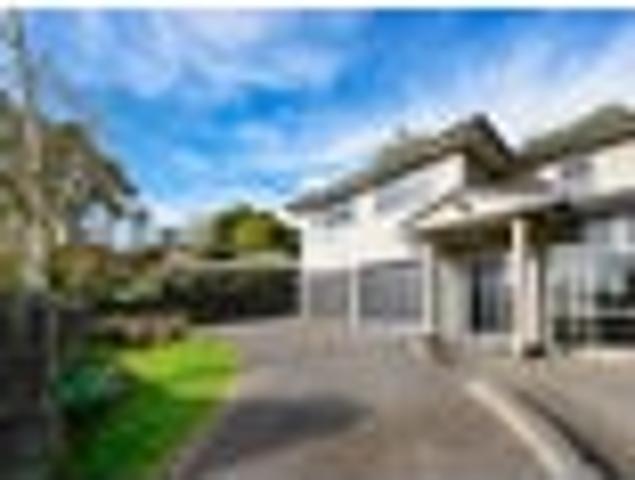 Spacious Family Living on a Generous Freehold Site