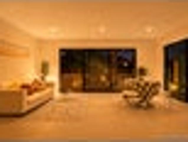 Spacious Family Living Beside the Reserve