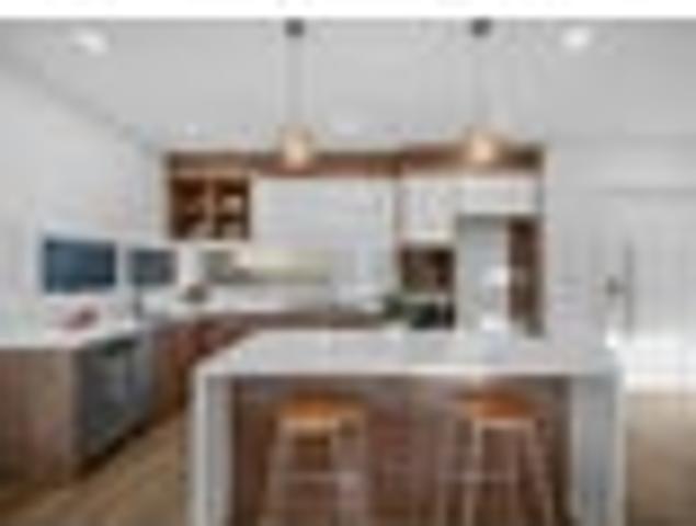 Spacious Family Living in a Prime Henderson Lo.