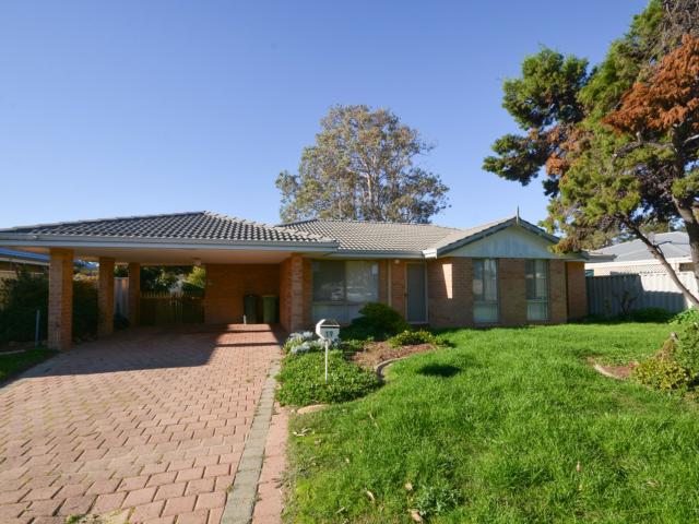 Spacious Family Living in Sought After Erskine