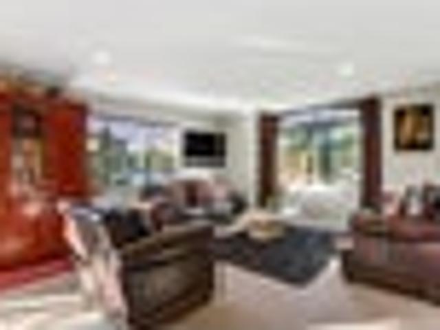 Spacious Family Living Wattle Downs