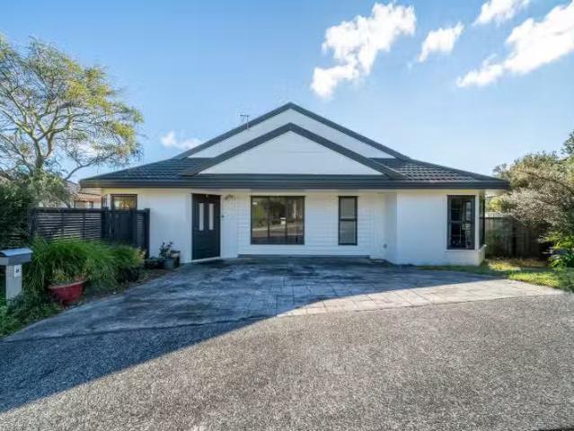 Spacious Family Living with Dual Ensuites & Sunny Outdoor Livi.