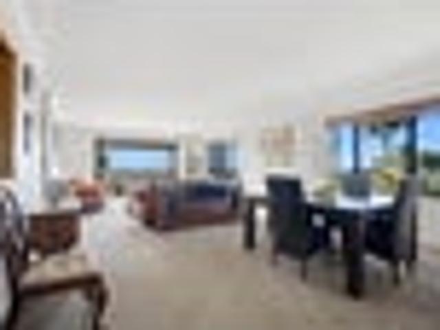 Spacious Family Living with Sea Views