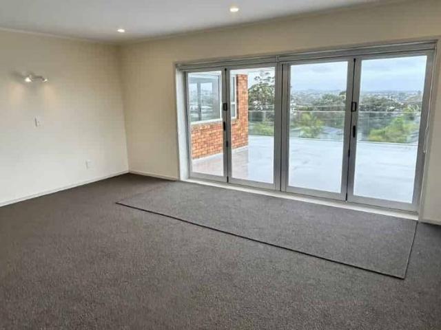 Spacious Family Living with Stunning Sea Views 4/5 Bedroom Home in Prime Location