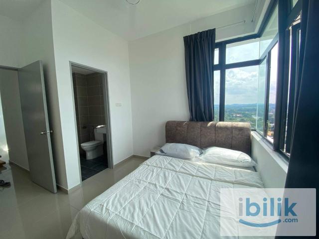 Spacious Female Master Bedroom near IOI Putrajaya
