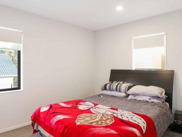 Spacious four bedroom on Preston!