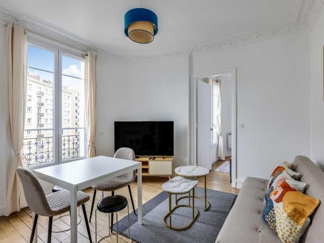 Spacious flat great view!, Paris Amsterdam Apartments for Rent