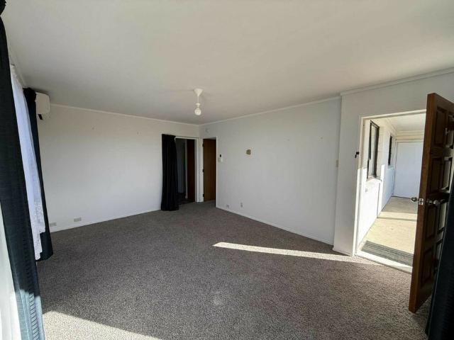 Spacious Flat With Sun and Views