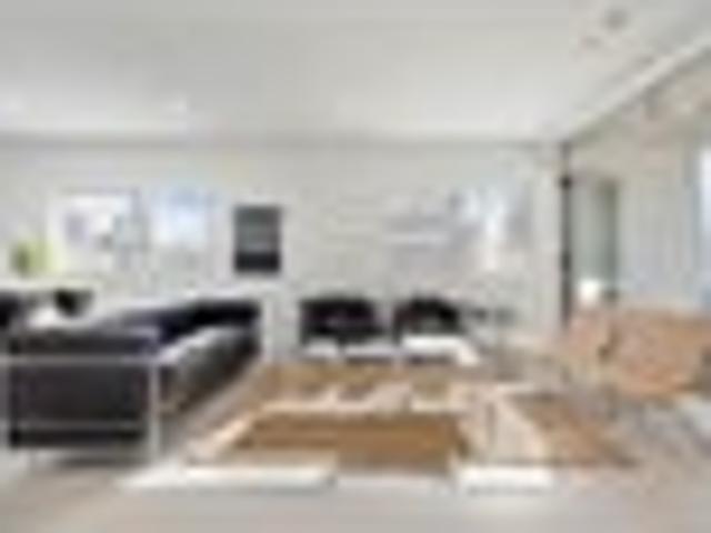 Spacious Freehold Living in Zenith Apartments