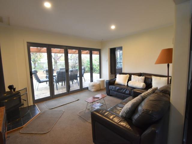 Spacious Furnished 5 Bedroom Hydro Home in Prime Central Location