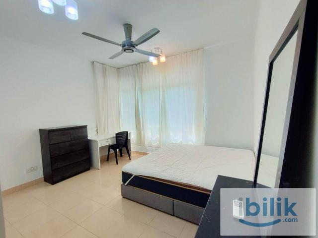Spacious & Furnished Master Room With Air Con, Free Wi Fi, Short Walk To LRT Stations