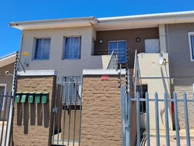 spacious ground floor 2 bedroom apar.