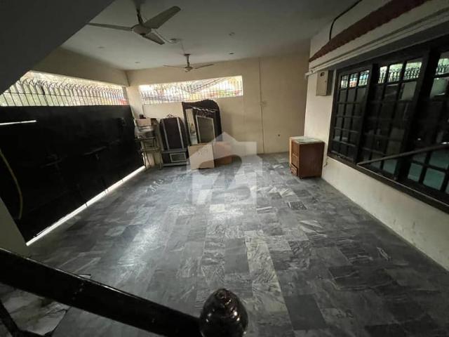 Spacious Ground Floor Portion