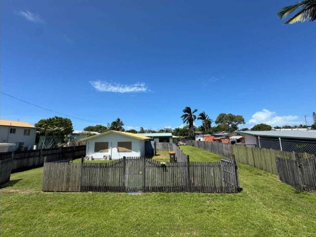 Spacious home close to the beach