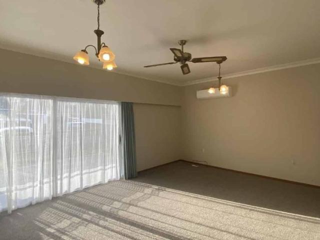 Spacious home in prime Kamo location
