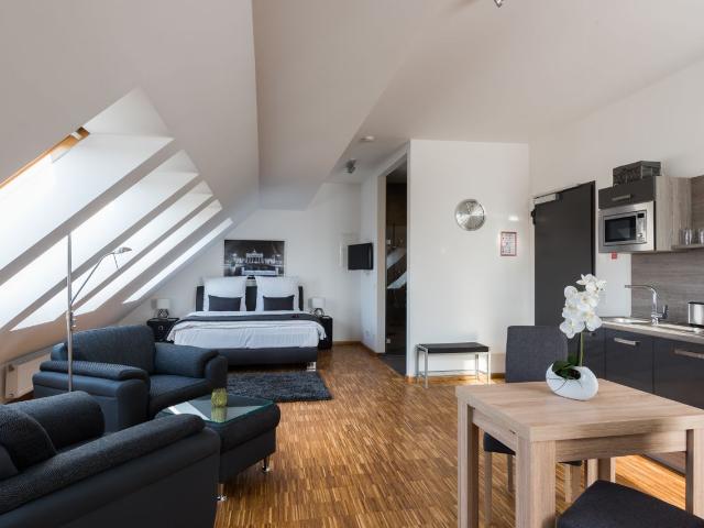 Spacious home located in Prenzlauer Berg Berlin, Berlin Amsterdam Apartments for Rent