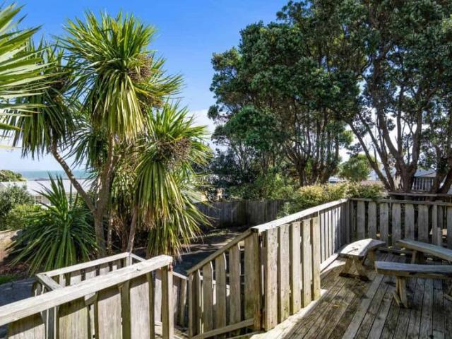 Spacious Home with Beautiful Sea Views