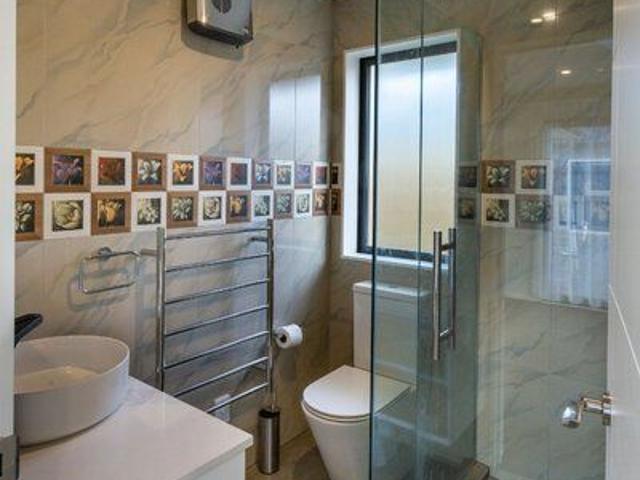 Spacious Home With Reserve Outlook