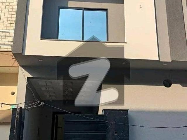 Spacious House Is Available For Sale In Ideal Location Of Canal Road