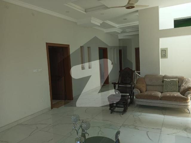 Spacious House Is Available For sale In Ideal Location Of Bahria Town Phase 7