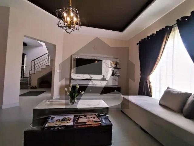 Spacious House Is Available For Sale In Ideal Location Of Bahria Town Precinct 8