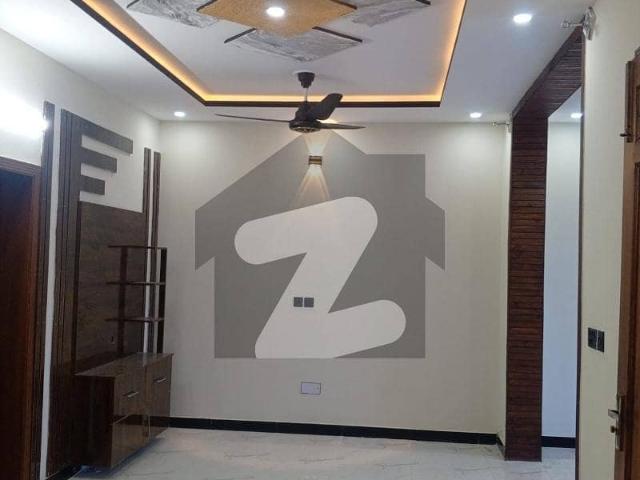Spacious House Is Available For Sale In Ideal Location Of I 14/4