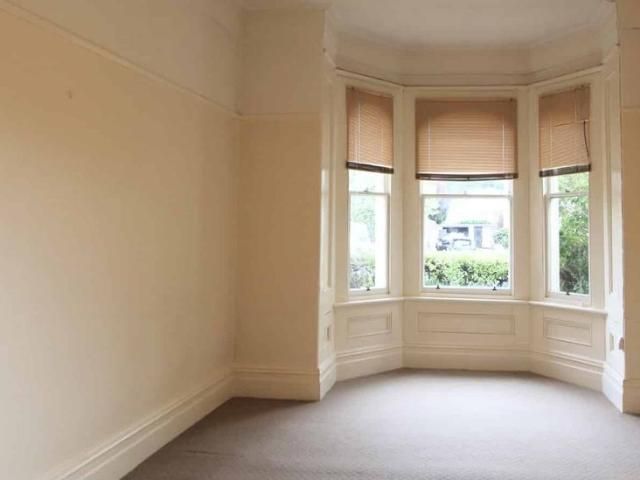 Spacious Inner City Flat