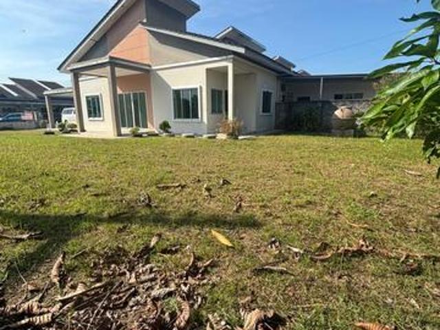 Spacious Land Corner house For Sale