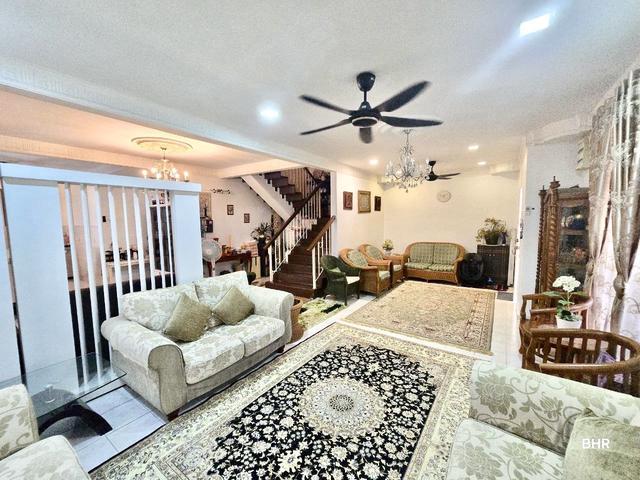 SPACIOUS LAND SIZE 2 Storey Semi D Laman 2 Bandar Seri Putra Bangi