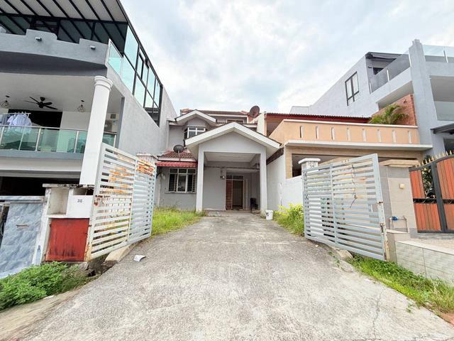 Spacious Layout 25 Storey Terrace Taman Selayang Permata Phase 1