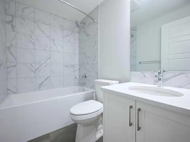 Spacious Legal 2 Bedroom Basement Suite with Separate Entrance