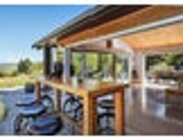Spacious lifestyle living with views