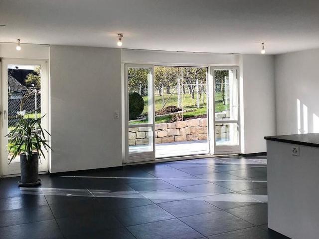 SPACIOUS, LIGHT FLOODED AND NATURE CLOSE