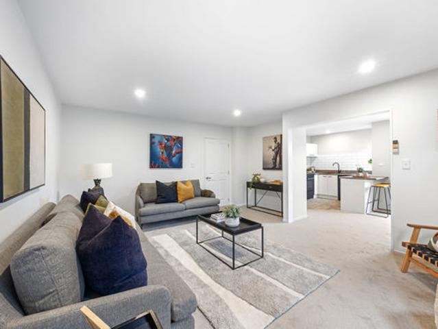 Spacious Living, On The Park