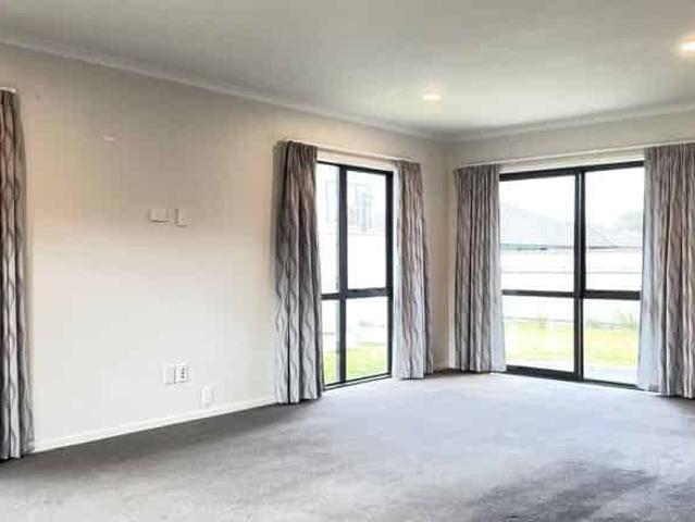 Spacious & Low Maintenance Family Home