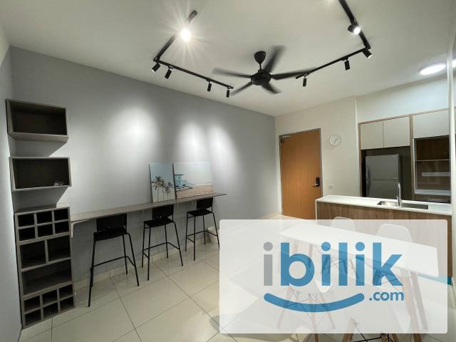 Spacious Master Room With Private Bathroom, Millerz Square OKR