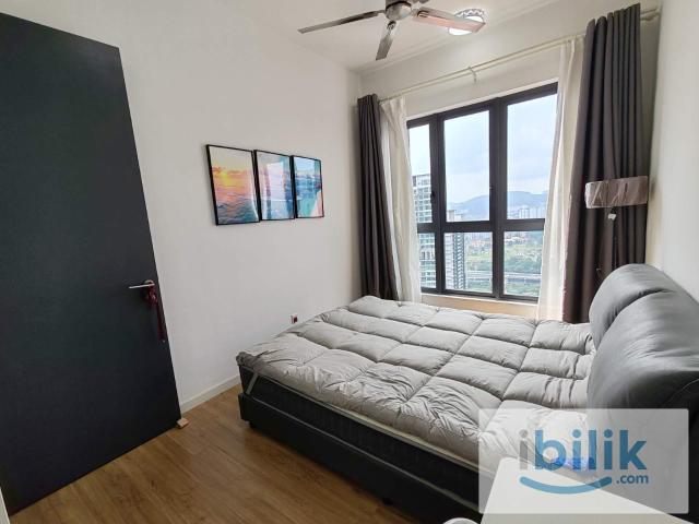 Spacious Medium Room near MRT Maluri | Walk to Sunway Velocity