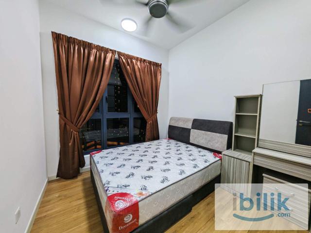 Spacious Medium Room | Near Sunway Velocity