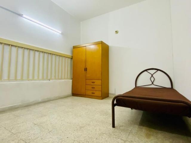 ⚡️⚡️SPACIOUS MIDDLE Room⚡️⚡️– Affordable ! ️ AT SS 2 PETALING JAYA
