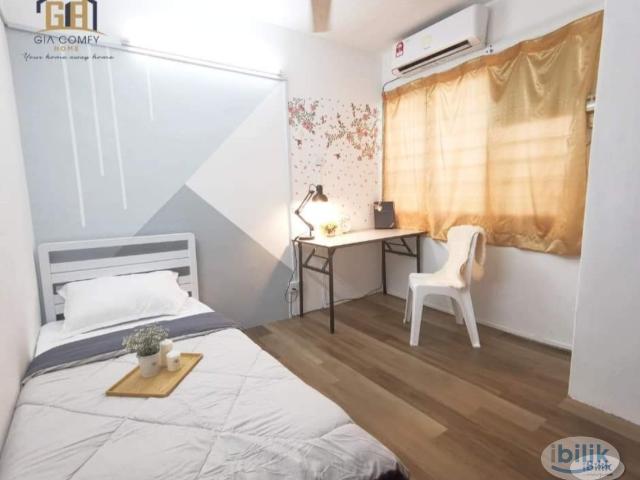Spacious middle room at ss2 move in immediatelytrusted agent