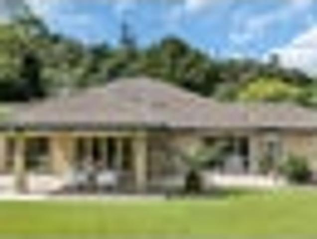 Spacious Modern Country Living