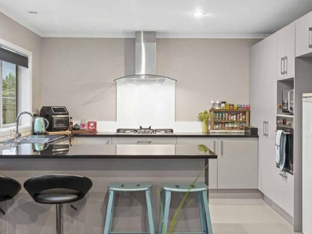 Spacious, modern four Bedroom home