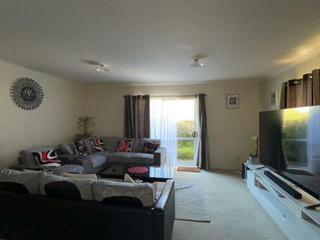 Spacious Modern Family Living in Huntly