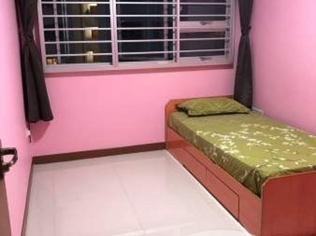 Spacious & Modern Single Room Fully Furnished at Balakong Taming Jaya 5 min to AEON Mall Cheras Selatan