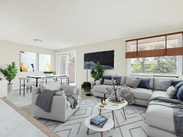 Spacious Navaho Townhomes & Garden Homes in West Ottawa