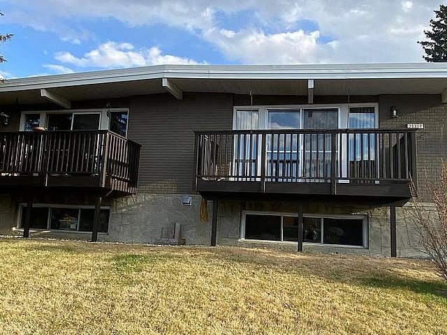 Spacious Newly Renovated Upper Unit Duplex In Tuxedo
