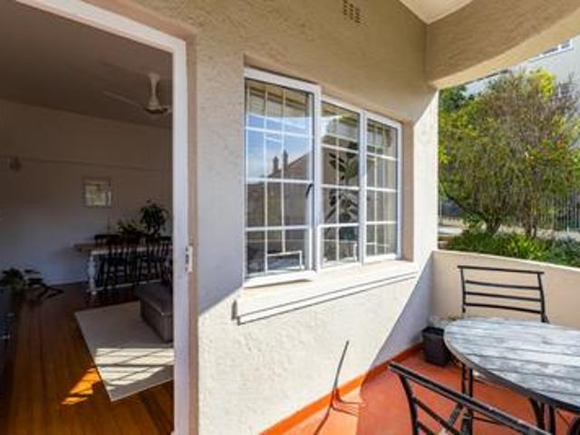 spacious north facing 2 bedroom apar.