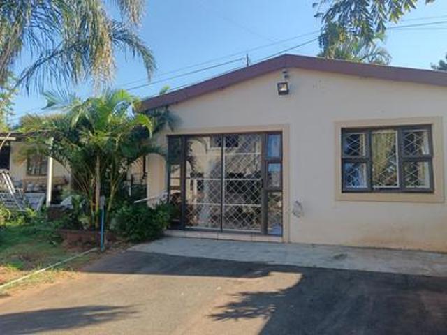 spacious one bedroom home in prime d.
