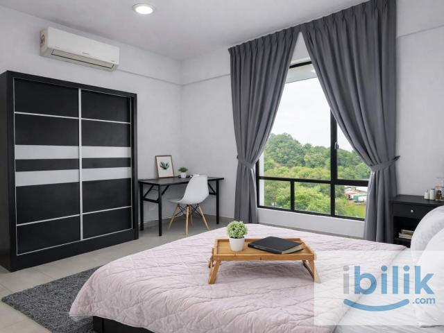 Spacious Premium Master Room Attached Bath @ Icon City – All Inclusive, Just Bring Bags!